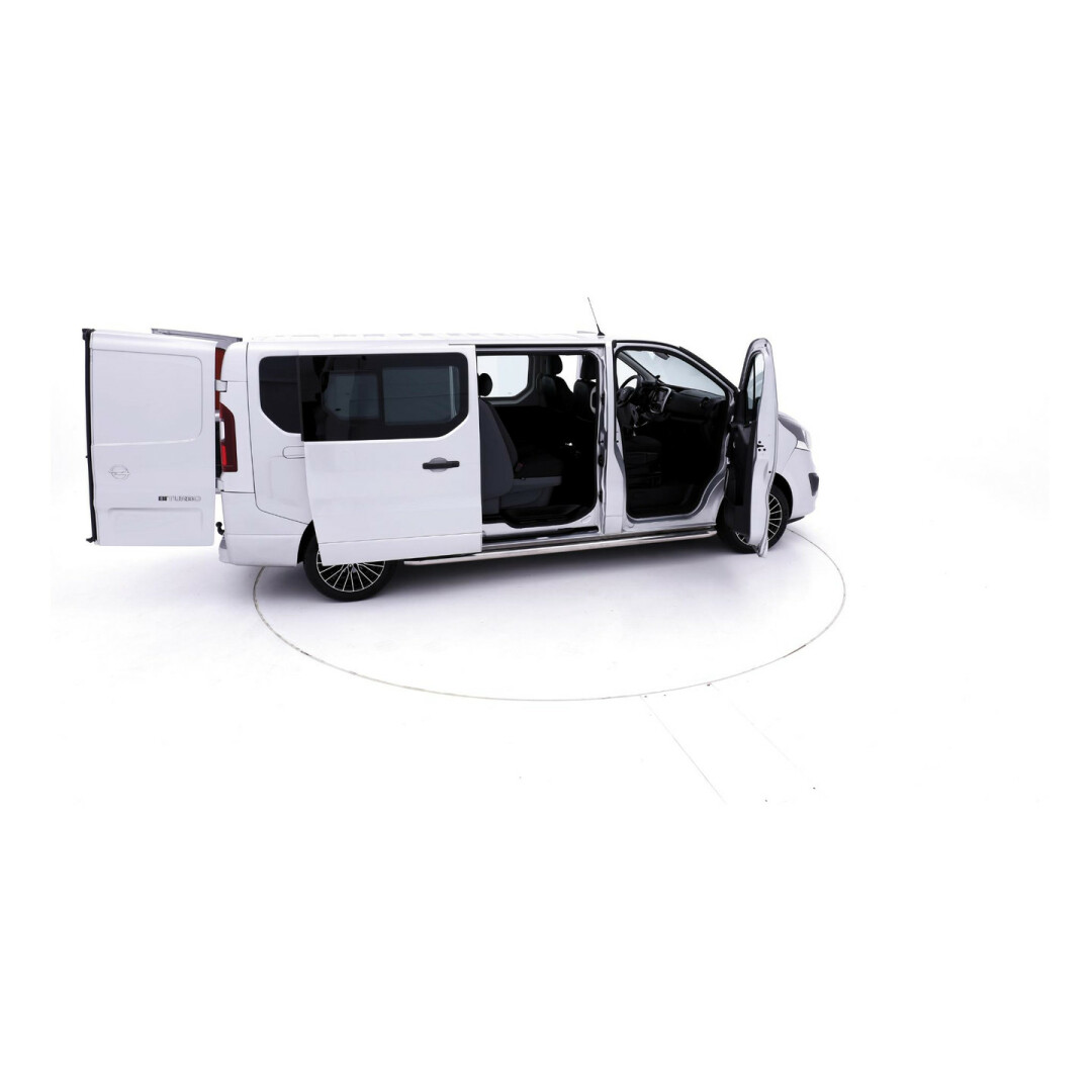 Opel-Vivaro-23